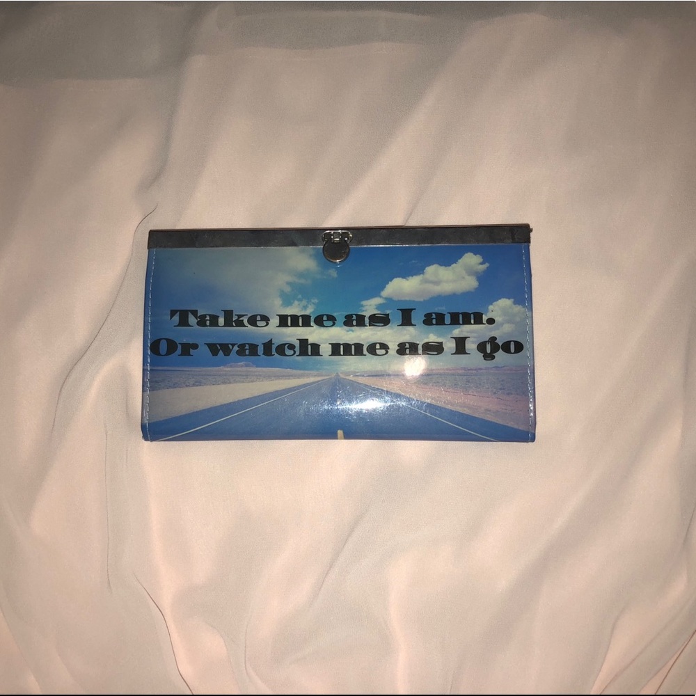 Rue 21 Wallet